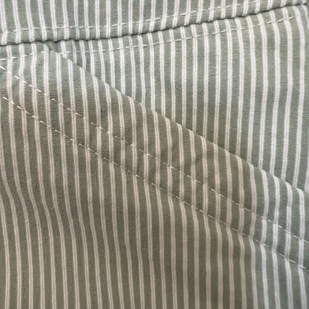 Mario Serrani Pinstripe green and white Mini Skirt Sz small EUC